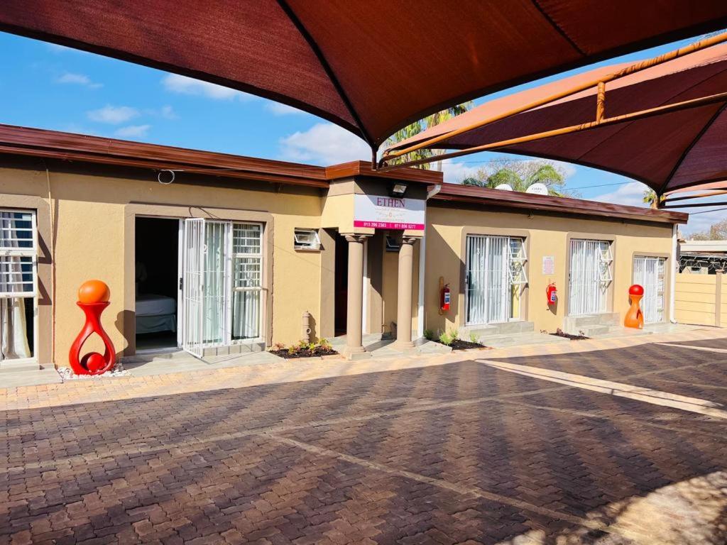 Ethen Guesthouse Полокване Екстериор снимка